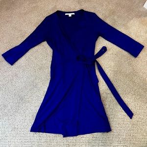 Diane von Furstenberg Classic Wrap Dress. Size 6.